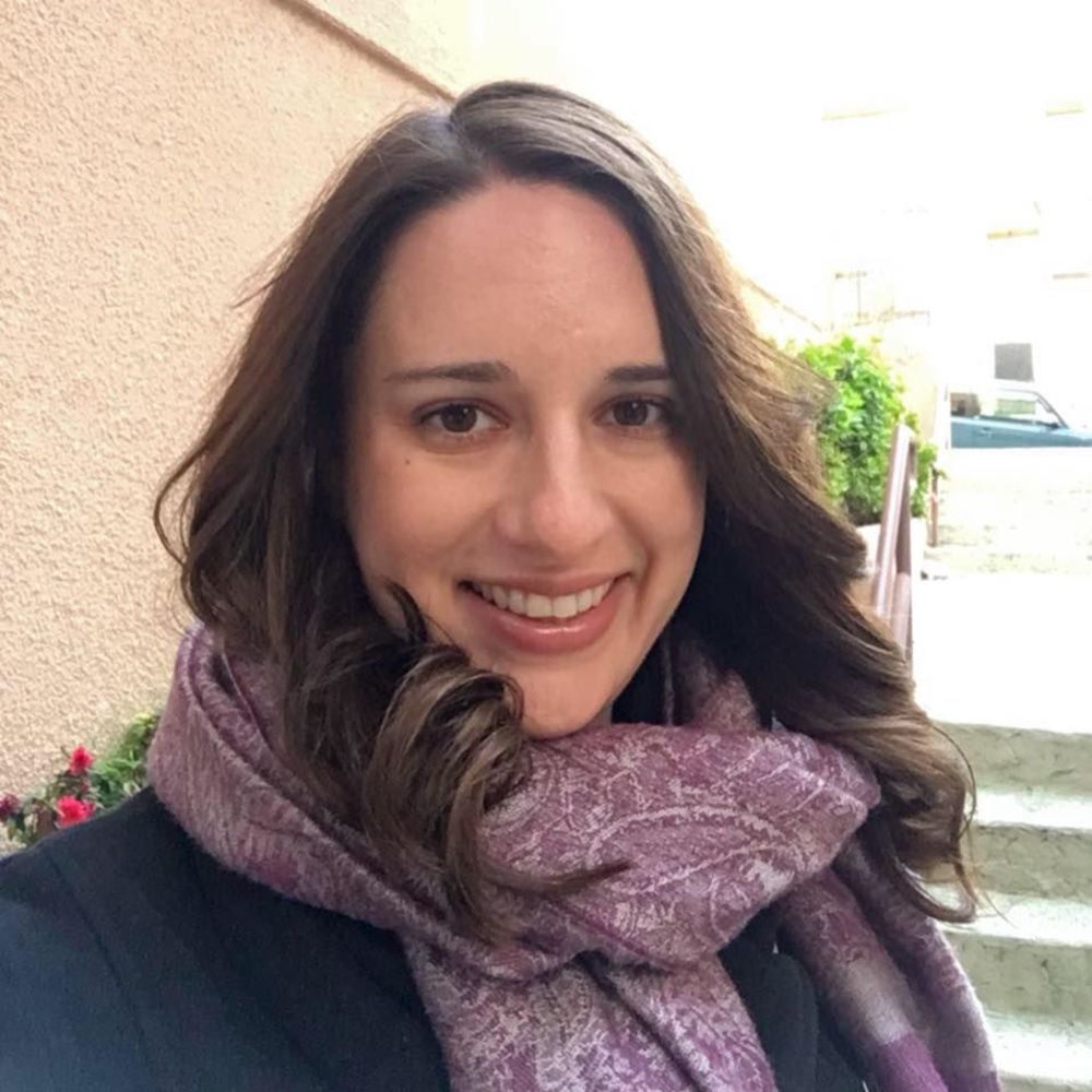 Meet your Posher, Carolyn
